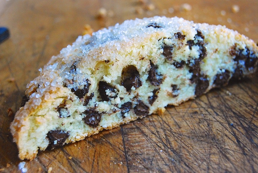 AnEasyWayToShapeScones via @kingarthurflour